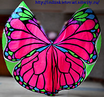 Бабочка светящаяся в неоне